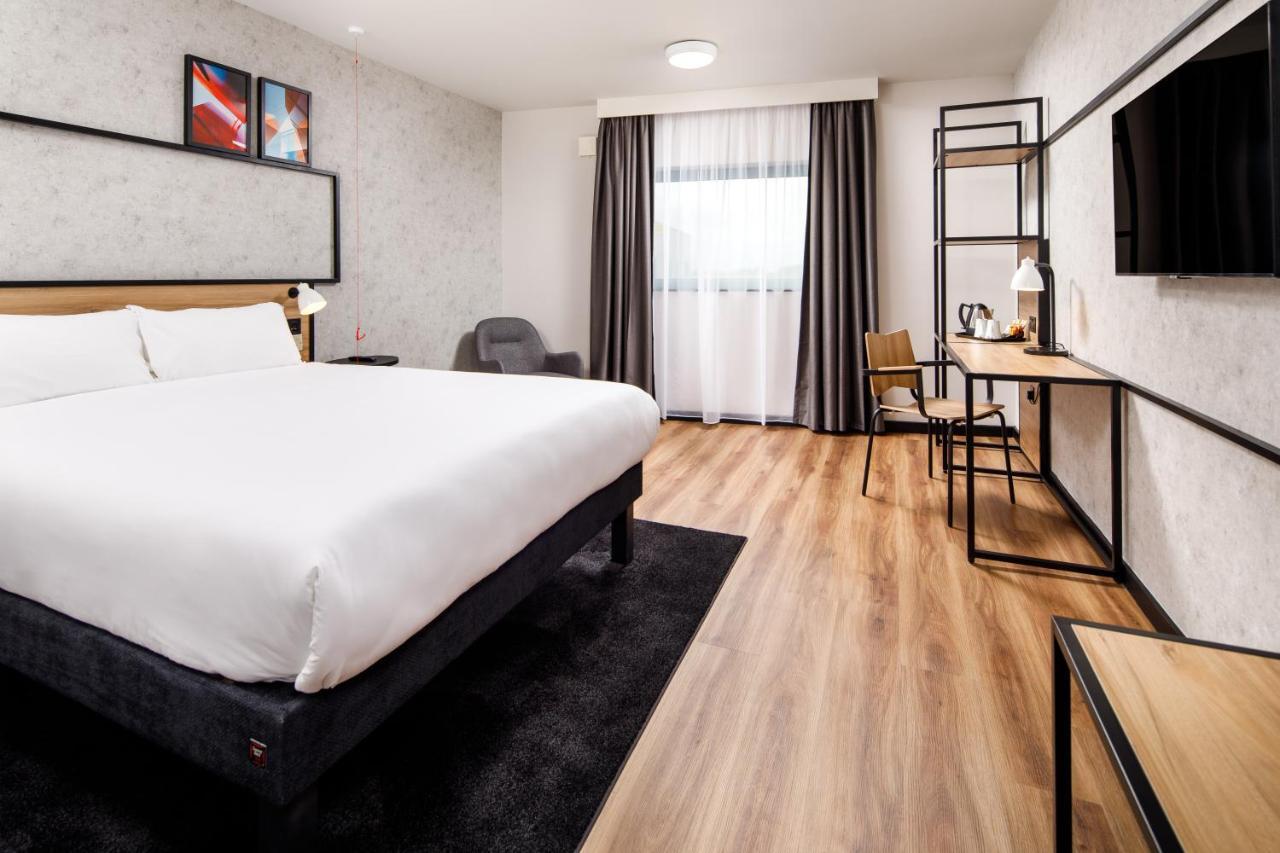 فندق Ibis London Heathrow Terminal 5 هيثرو المظهر الخارجي الصورة