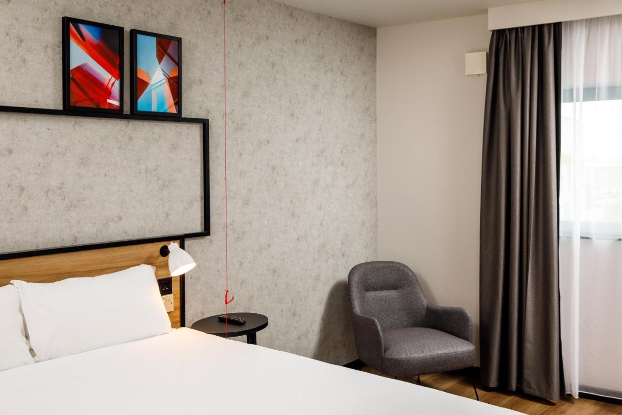 فندق Ibis London Heathrow Terminal 5 هيثرو المظهر الخارجي الصورة